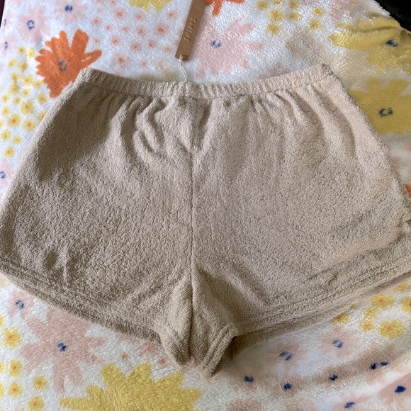 Skims SPRING BREAK Terry Cover Up Beach Shorts Stone NWT - Picture 4 of 5